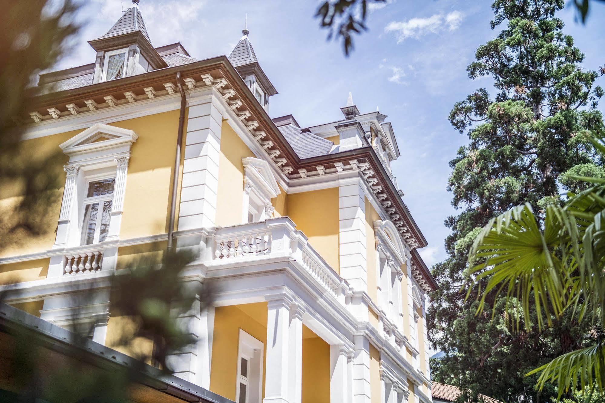 Aparthotel Villa Helvetia Vintage Suites&Breakfast Merano Esterno foto